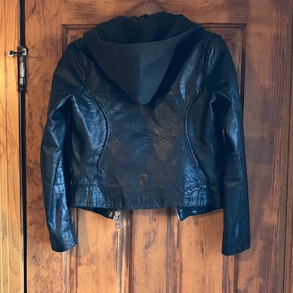 Doma Black Leather Jacket with Hoodie - Picture 3 of 9